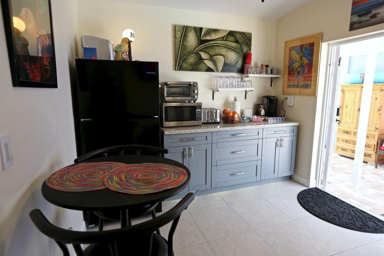 Fantasy Island Inn, Caters To Men Wilton Manors Luaran gambar